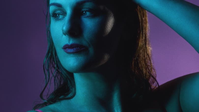 ALEXIS STRUM LIVE PERFORMANCE AT DEAL RADIO HQ