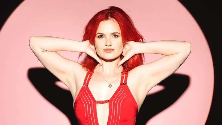 Leah Martin-Brown Live Acoustic at The Viper Room