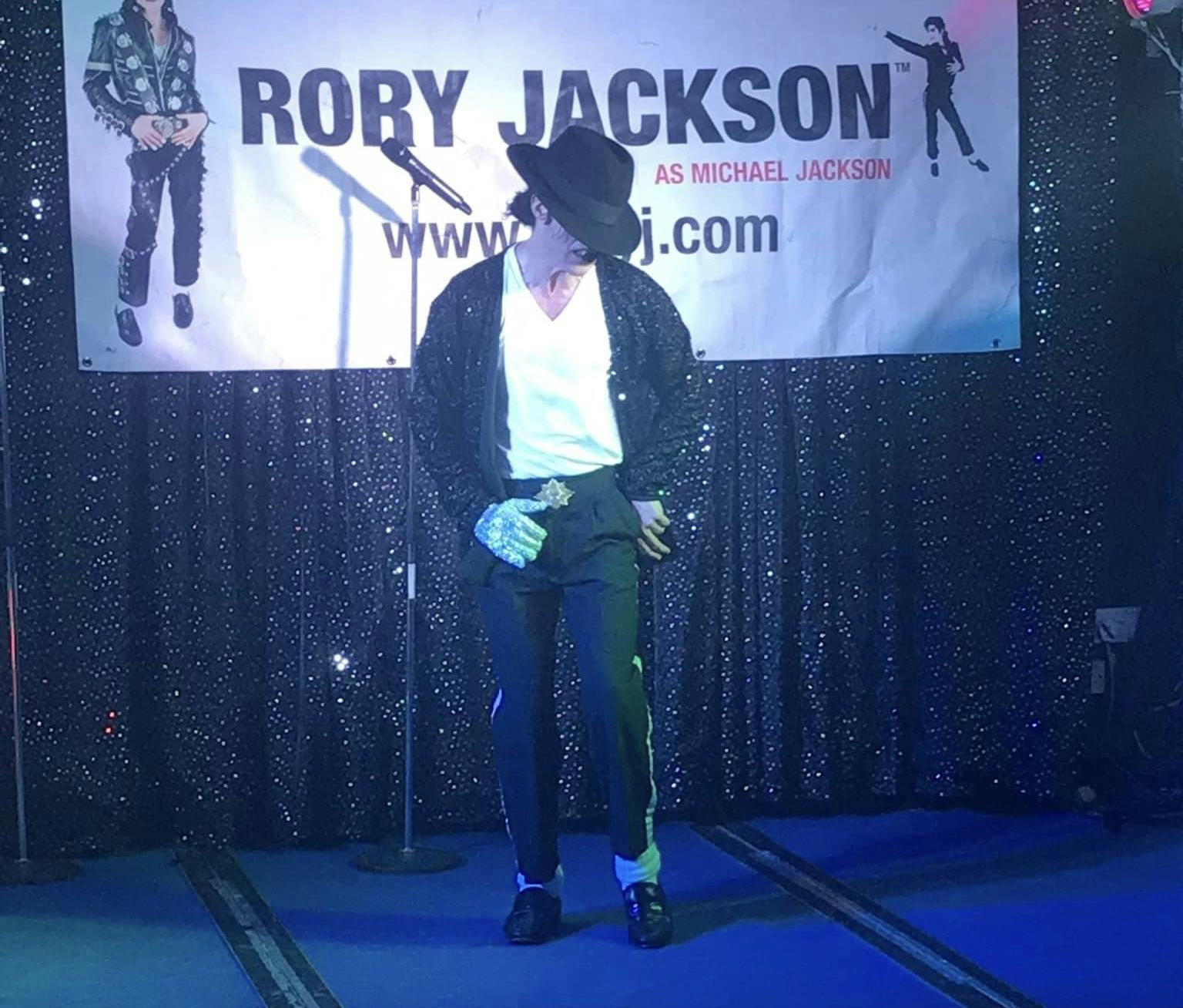 Rory Jackson as Michael Jackson - Billie Jean Dance