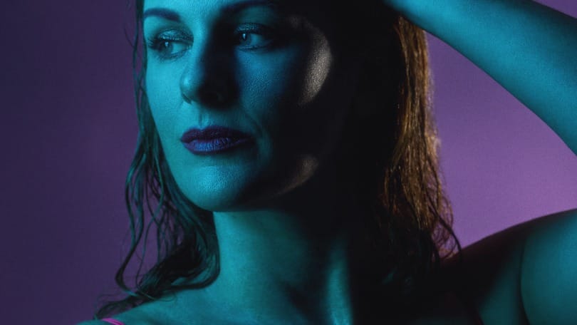 ALEXIS STRUM LIVE PERFORMANCE AT DEAL RADIO HQ