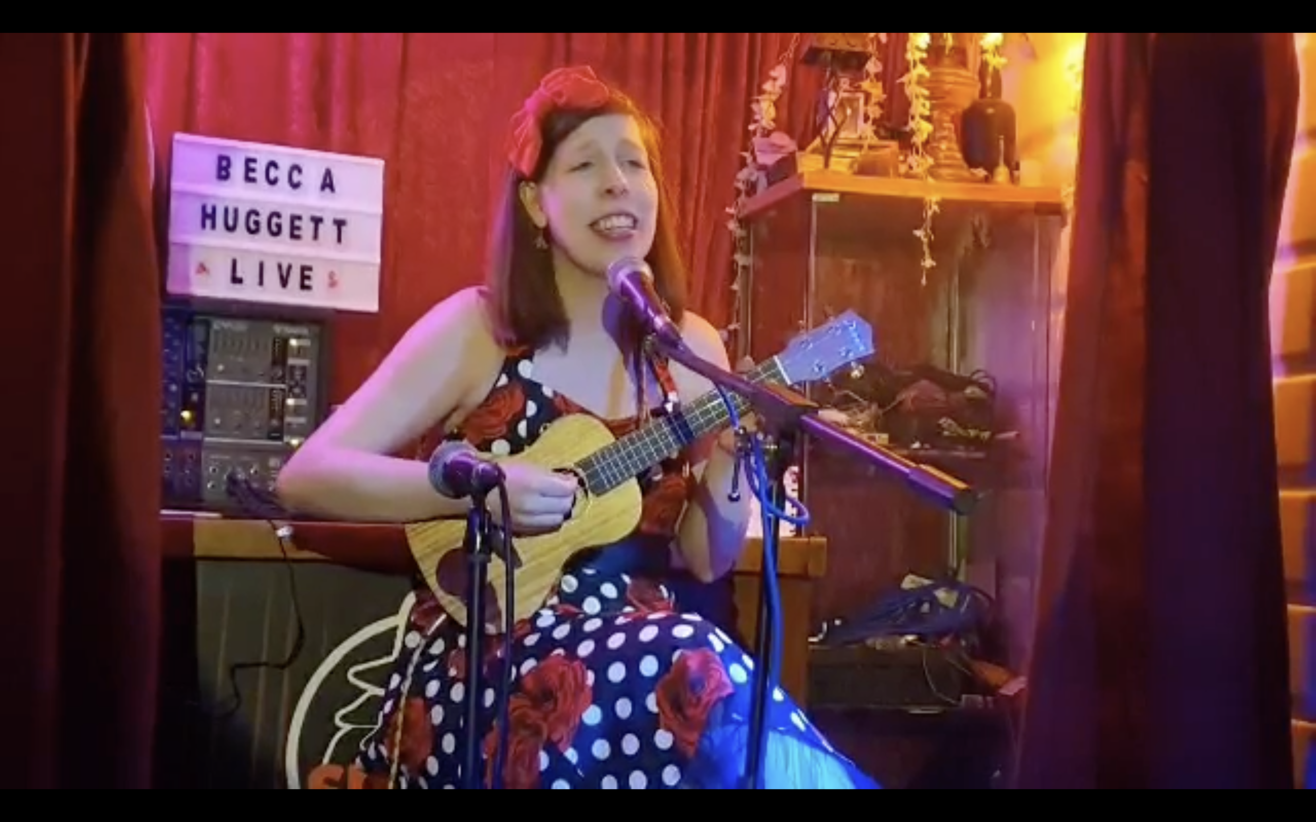 Becca Huggett singing original songs on ukulele :D