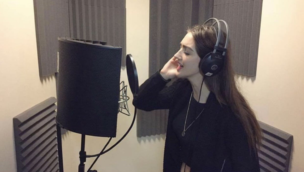Chloe Sansom - When I Look At You Studio Cover