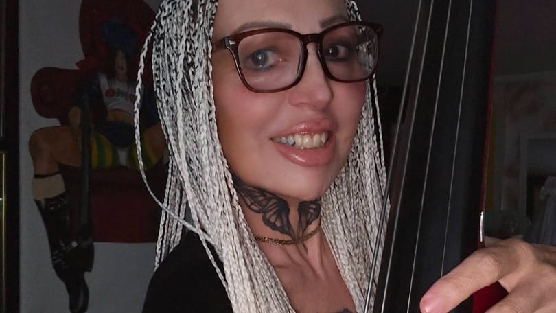 Double Bass Bow Angle