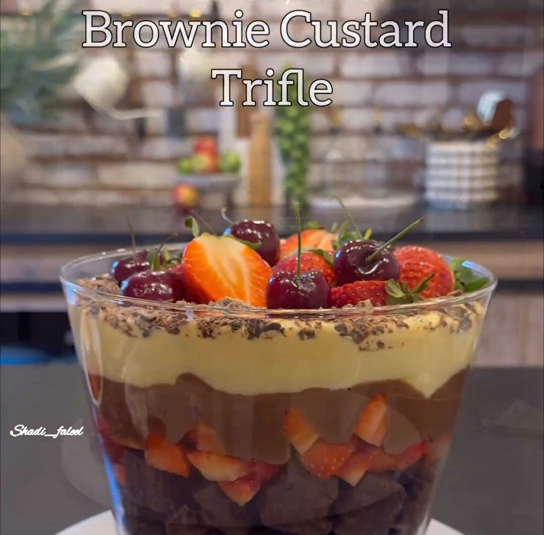 Custard Brownie Trifle