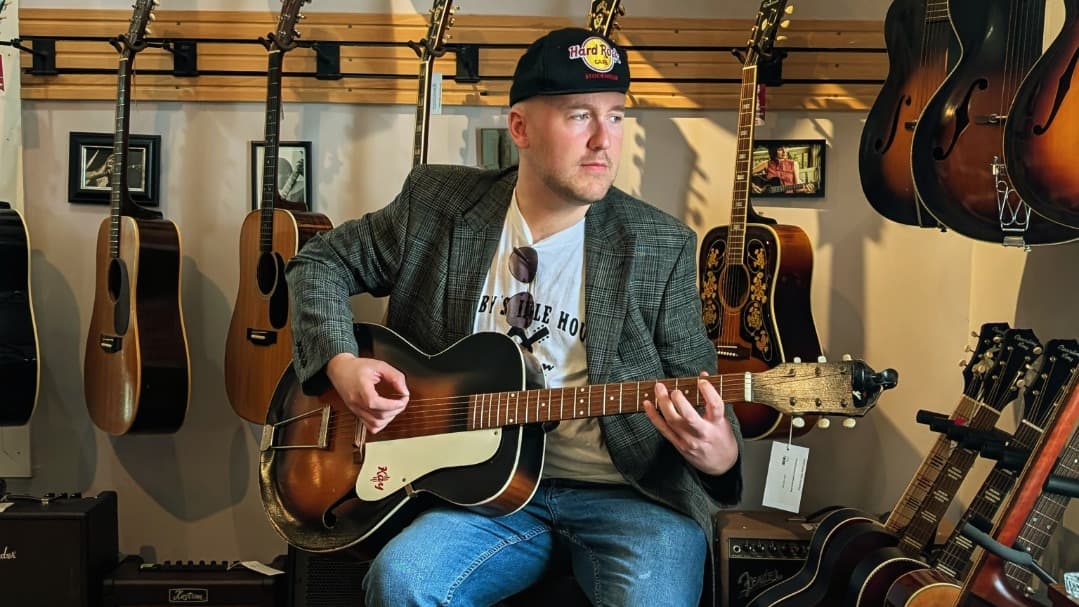 Cal Ruddy Live on Lounges TV