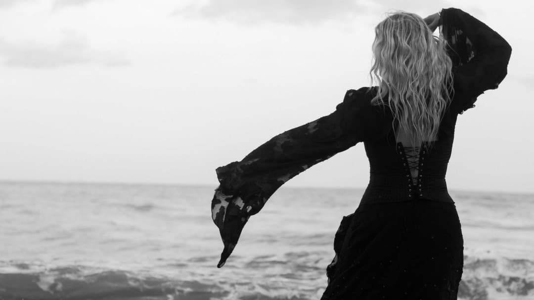 NEVER BE FORGOTTEN VIDEO PREMIERE