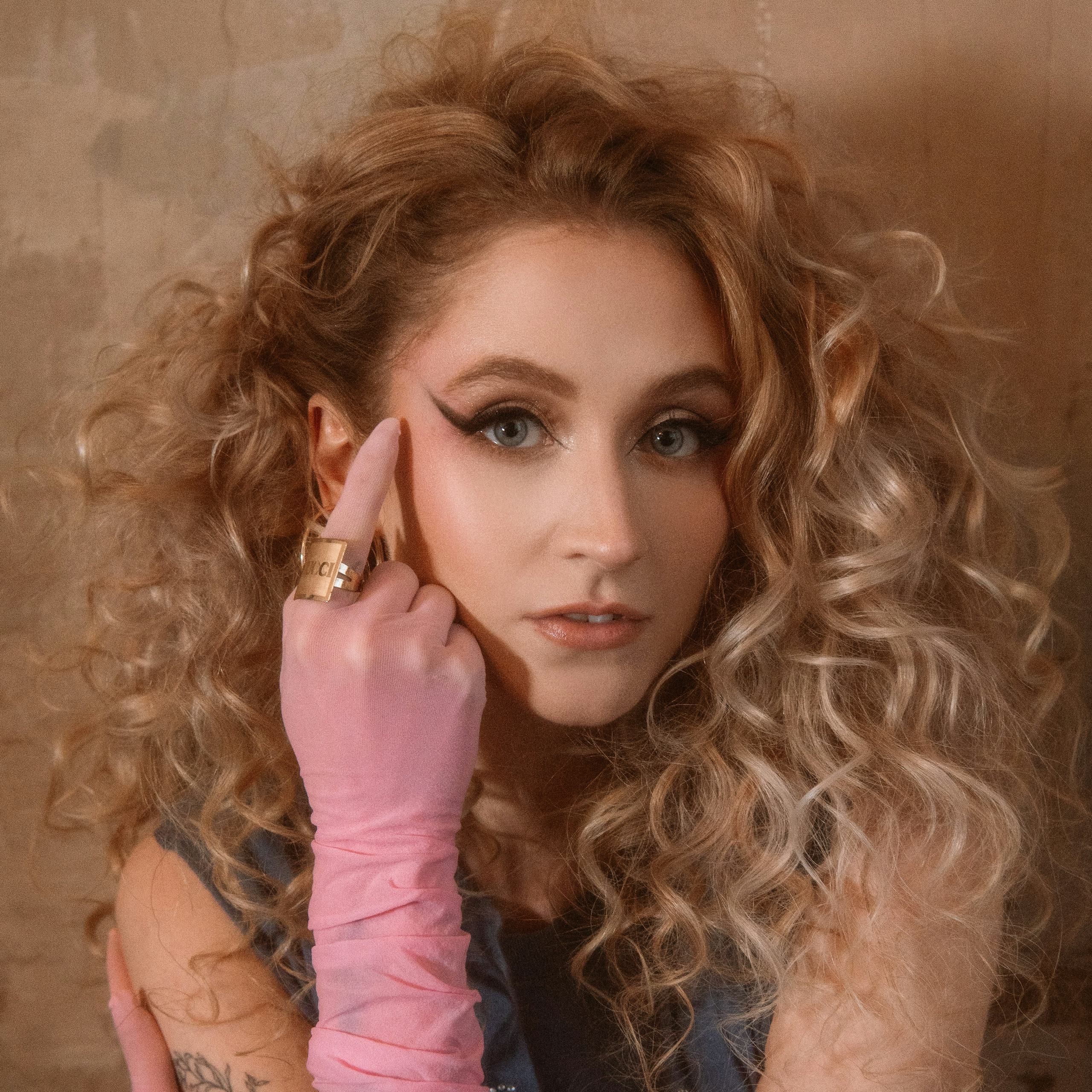 Janet Devlin - Live @ The Forge