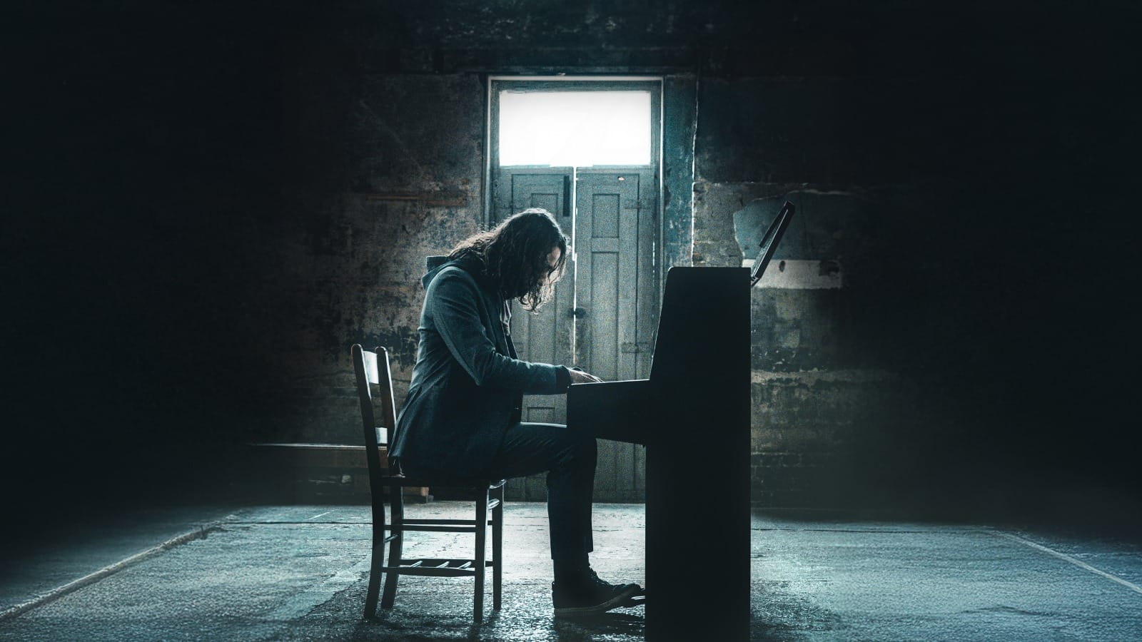 Neo-classical PIANO COMPOSER - LIVE PIANO SMITHFIELD