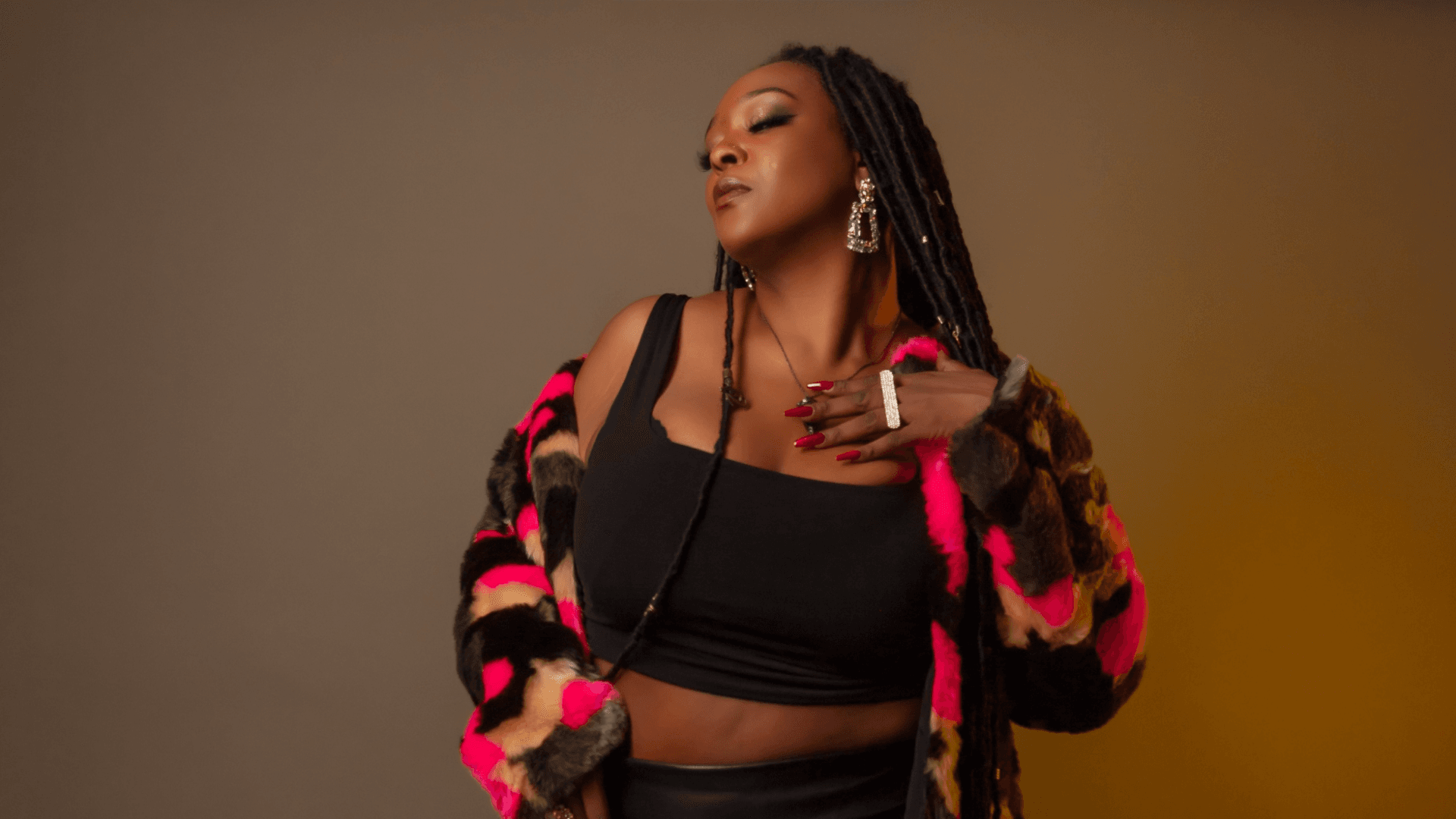 Siobhan Élouise 's Video